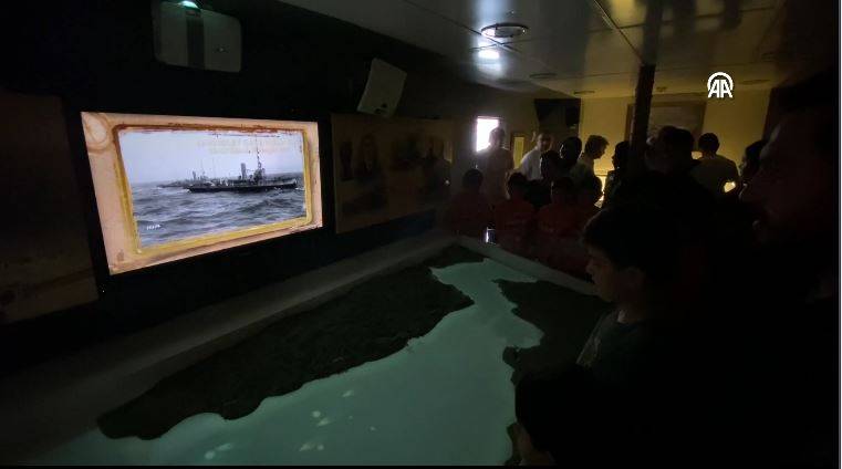 TCG Nusret Müze Gemisi Mersin'de 17